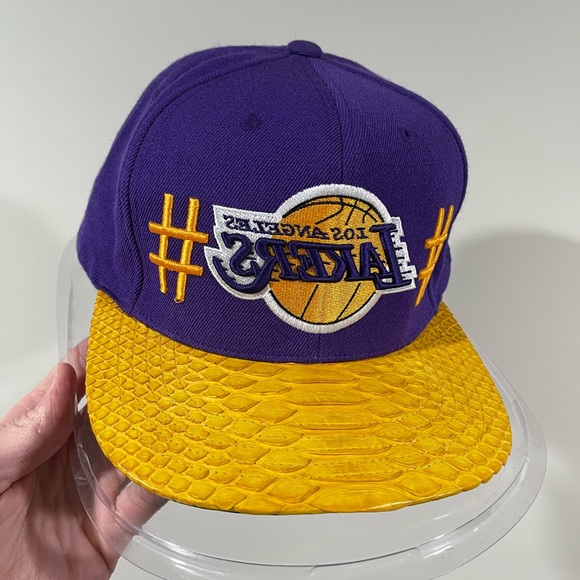Just Don x Been Trill x Mitchell & Ness
NBA Los Angeles Lakers Snakeskin Hat - Picture 11 of 14